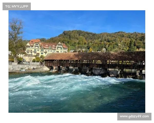 瑞士图恩球场万人观赛创下小镇历史奇迹 上座率相当于冰岛人口的四十分之一