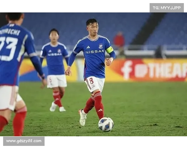 横滨水手队长喜田拓也赛后泪洒赛场称保级战刻不容缓